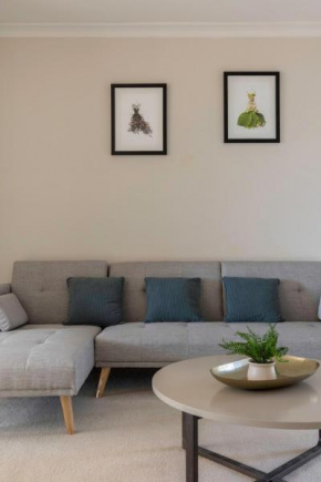Cozy 4BR Home in Doncaster